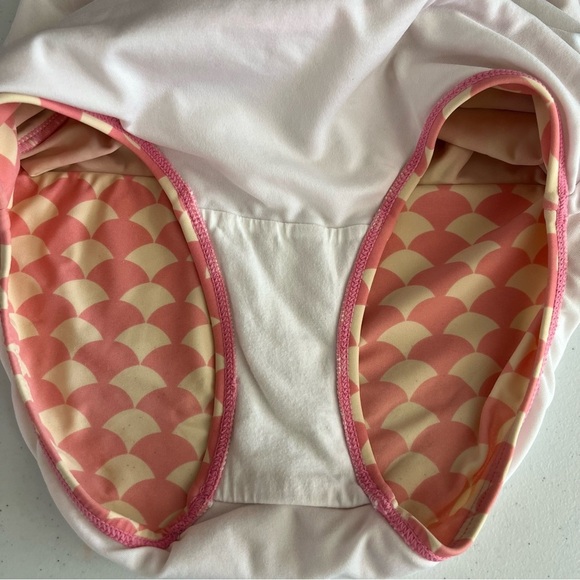 Hanna Andersson Girls Halter Swimsuit One Piece Fish Scale Skirted PinkCream 140 - Picture 8 of 10